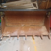 Łyzka krokodyl  volvo 