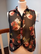 Piękna bluzka marki TopShop * kwiaty 