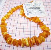 Sprzedam bursztyn bałtycki , duże korale Vintage , biżuteria 