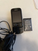 Telefon komórkowy Nokia 3303