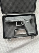 Pistolet wiatrówka Glock 17 gen 5 MOS 4,5 mm BB 3J z płytkami (5.8450)