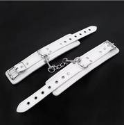 Kajdanki erotyczne ze skóry - BDSM