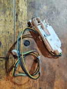 Zamek rygiel blokada drzwi pralka Bosch WOR20151PL Bitron