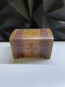 Drewniana szkatułka 