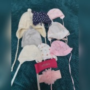 Czapeczki dla dziewczynki 