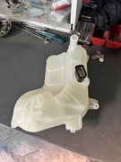 Nowy zbiorniczek wyrównawczy Audi A6 c5