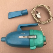 Stary zabytkowy 1973r ręczny radziecki odkurzacz