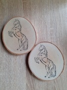 Podkładka pod kubek. Naturalne drzewo. Koń.