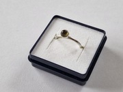 Pierścionek z oliwinem srebro pr 925