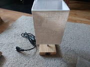 Lampka nocna z wejściami USB