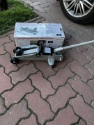 Podnośnik Hydrauliczny typu żaba 