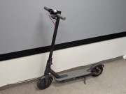 Hulajnoga elektryczna Xiaomi M365 - b.mało używana