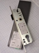 Zamek wpuszczany KFV 92/30 WB uniwersalny nierdzewny drzwi PCV RES 49N-PZW