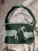 Szydełkowana torba z motywem jamnika 