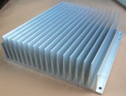 DUŻY RADIATOR ALUMINIOWY 3,62kg 25cm X 23cm X 7cm 250 X 230 X 70