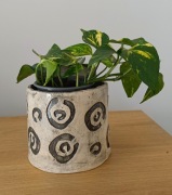 Oslonka ceramiczna, doniczka na sukulenty, wyrób reczny.