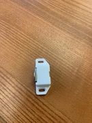 Zatrzask meblowy, zamek magnetyczny do mebli szafek domykacz 250sztuk