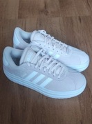 Adidas – sneakersy bladoróżowe, stan jak nowe