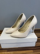 Szpilki licowe brilu.