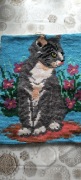 Śliczny kotek w kwiatkach-haft krzyżykowy