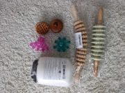 6 masażerów i poduszka do masażu, rolki masujące