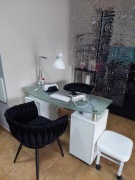 Podnajmę stolik do manicure