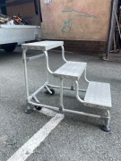 Aluminiowe schody jezdne magazynowe