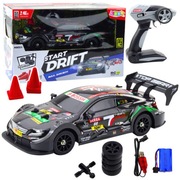 Samochód RC Drift 1:16 – 30 km/h, LED, Turbo, Zapasowe Opony + Pachołki