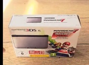 Nintendo 3ds XL CIB  W perfekcyjnym stanie. 