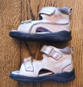 ECCO ładne sandałki sandały extra jakość skóra popiel i kwiatki rozmiar 20