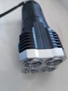Latarka 4Led + boczne usb micro ladowanie