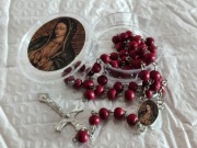 Nowy różaniec w pudełeczku pachnący 3 sztuki