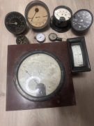 Zegar miernik prędkościomierz trabant amperomierz voltomierz ciśnieniomierz