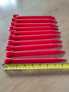 Śledzie turystyczne do namiotu plastikowe 23cm