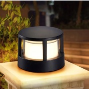 Mała lampa LED na zewnątrz, czarna lampa ogrodowa, wodoszczelna ciepła biel