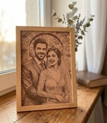 Portret grawerowany na walentynki szkic na drewnie A4 w ramce