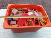 Drewniane tory Ikea, pociąg Ikea