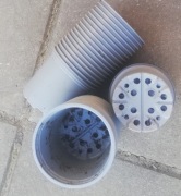 100szt Doniczki produkcyjne fi 8-9cm okrągłe