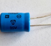 Kondensator elektrolityczny 100uF/25V ELWA