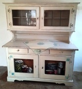 Shabby Chic. Kredens ręcznie malowany