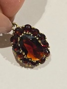 Złota zawiesz z granatami .wisior, zawieszka złoto