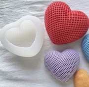 SERCE w Kratkę forma silikonowa 8.2*7.3*4.3 do odlewów Świec Mydła Żywic 