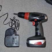 Wiertarko-wkrętarka akumulatorowa SKIL