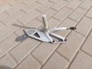 Set lewy, podnóżek,  GSXR 750W 93r