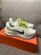 Buty damskie do biegania nike journey run rozmiar 37,5 fj7765-105