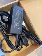 Uniwersalna ładowarka zasilacz do komputera