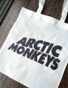 Torebka torba tote bag materiał non woven wymiary 36x40 cm arctic monkeys 