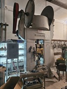 Prasa srubowa 130 ton