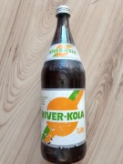 Stara butelka po River Koli pełna 