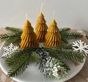 Świeca z wosku pszczelego choinka 